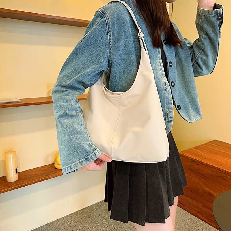 부드러운 인조 가죽 숄더 호보백, 큰 사이즈, 단색,  - Leatherwork Workshop 리뷰 및 가격